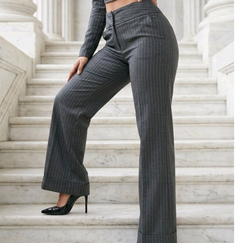 Vintage Stoosh Womens Jr. 9 Grey Pinstripe Wide Leg Cuffed Trousers Y2K